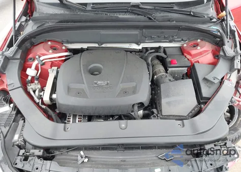 2019 Volvo Xc60 T6 R-Design z USA, uszkodzony, nr VIN YV4A22RM7K1353183